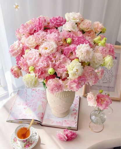 💐Lisianthus – Timeless Beauty, Everlasting Love💫